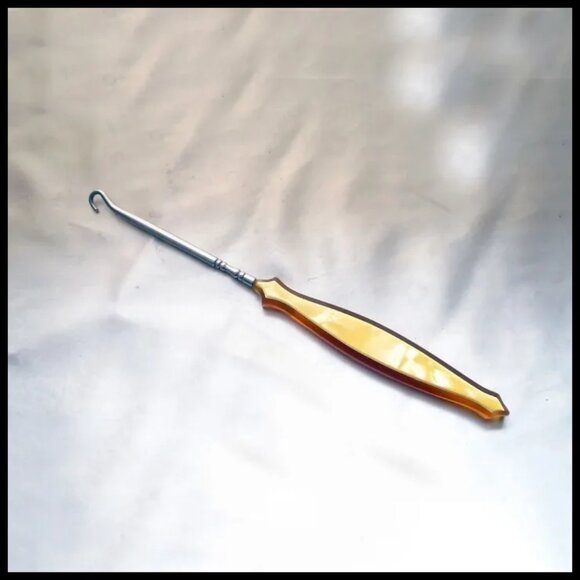 Antique Boot Hook - Victorian Corset Hook - Celluloid Button Hook- Boot Fastener - Picture 3 of 11